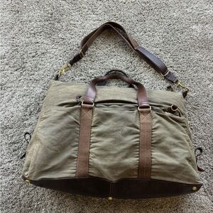 Dry Goods and Men’s Furnishings by J. CREW LARGE CANVAS & LEATHER RUGGED DUFFLE